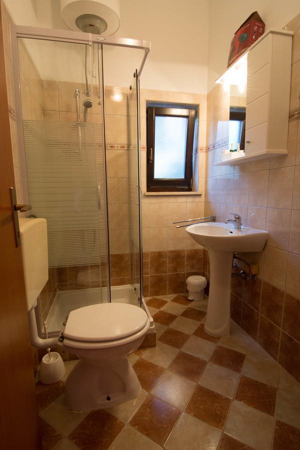 Apartments Angela 1711 Rakalj Екстер'єр фото